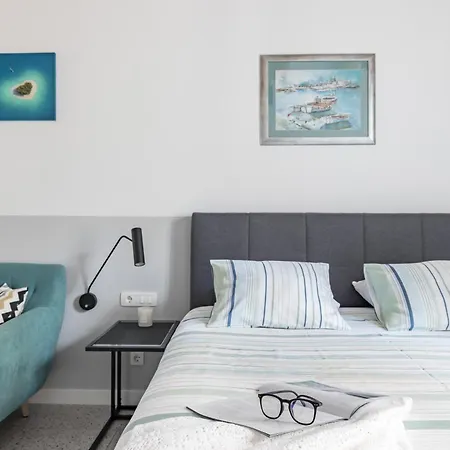 Luxury Adriatic 1 & Adriatic 2 דירה *