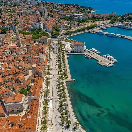 Luxury Adriatic 1 & Adriatic 2 * ספליט