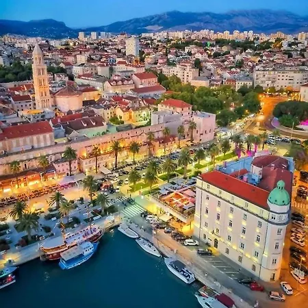 Luxury Adriatic 1 & Adriatic 2 *